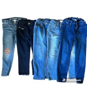 Bundle of 5 jeans 4-5t girls old navy/garanimals/squeeze.     Adjustable waist